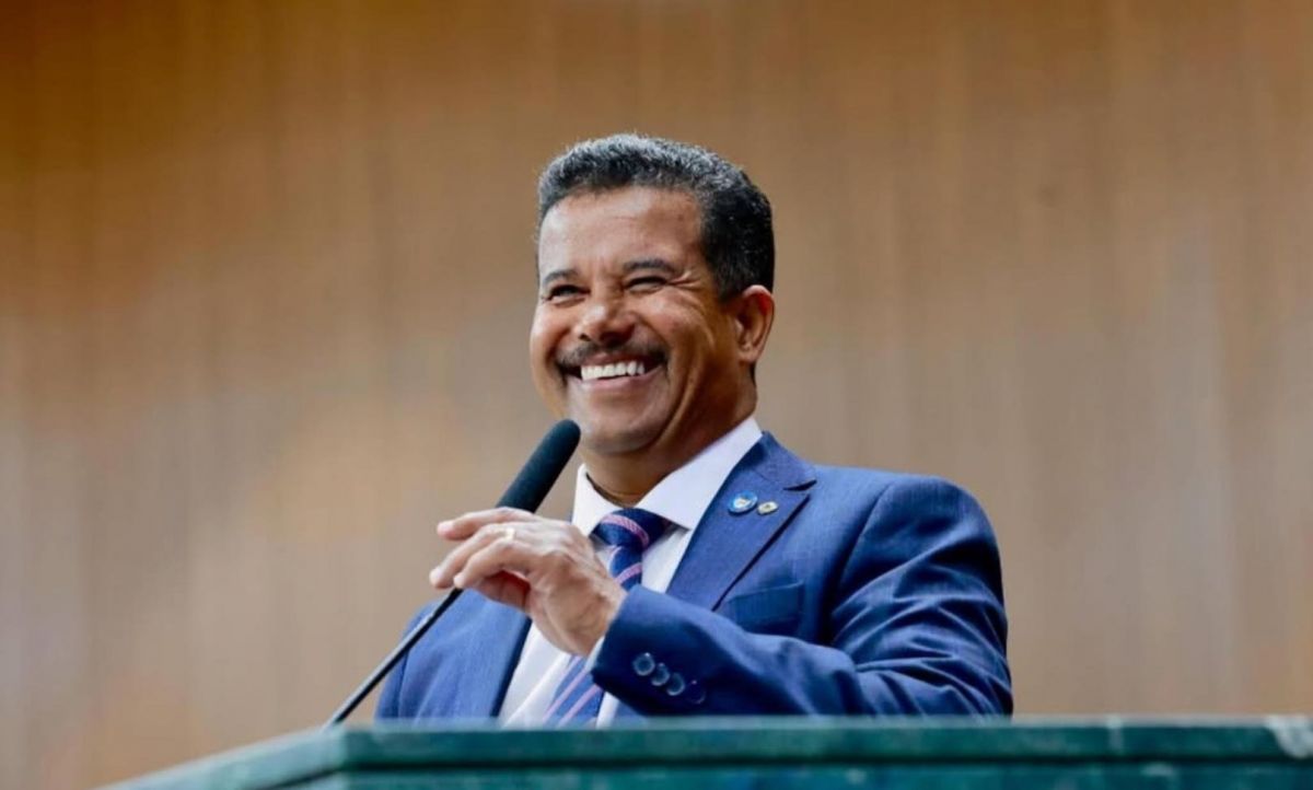 Coronel Adailton usa dinheiro público para pagar conta de R$ 1,1 mil em bar